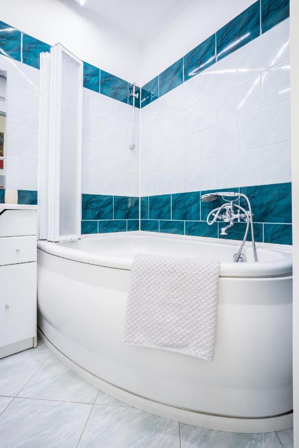 Sloneczny I Cichy Apartament Przy Starym Miescie Varşovia Exterior foto